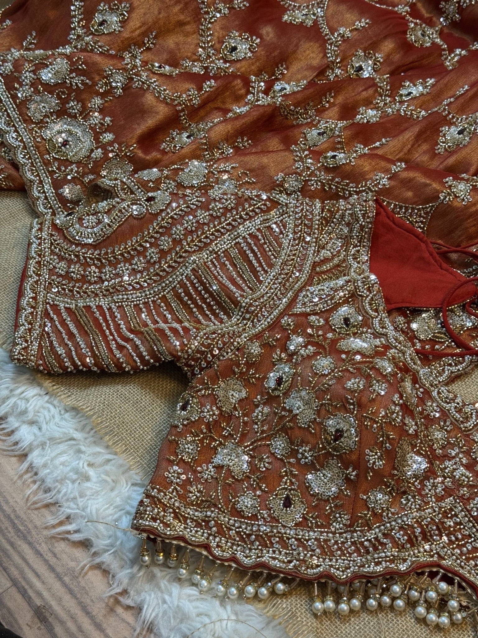 Luxury Silk Saree with Zari, Sequins, Cutdana, Beads, Embroidery Work Saree (SC44112) - Image 4