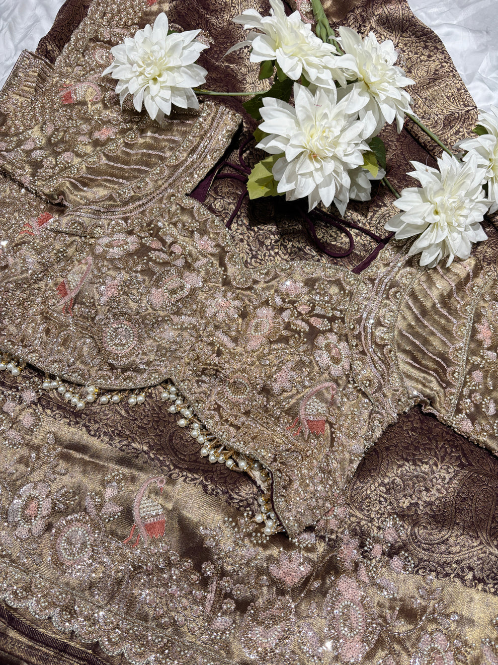 Royale Golden Luxury Designer Saree with Pearl, Zari, Sequins, Cutdana, Beads, Embroidery Work Saree with Readymade Blouse (SC45113)