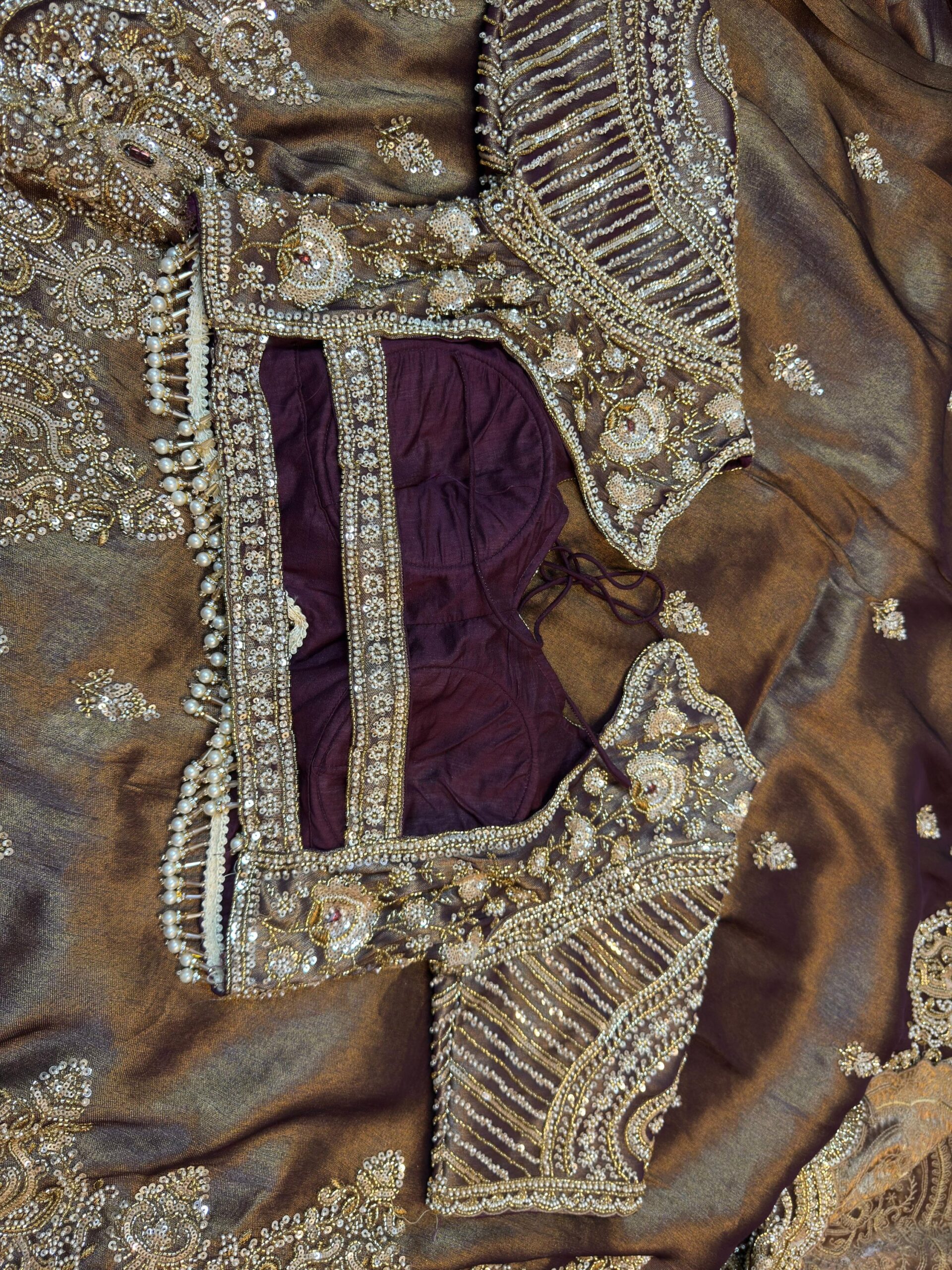 Ultra Luxury Brown Saree with Pearl, Zari, Sequins, Cutdana, Beads, Diamond Embroidery Work Saree with Readymade Blouse (SC42113) - Image 9