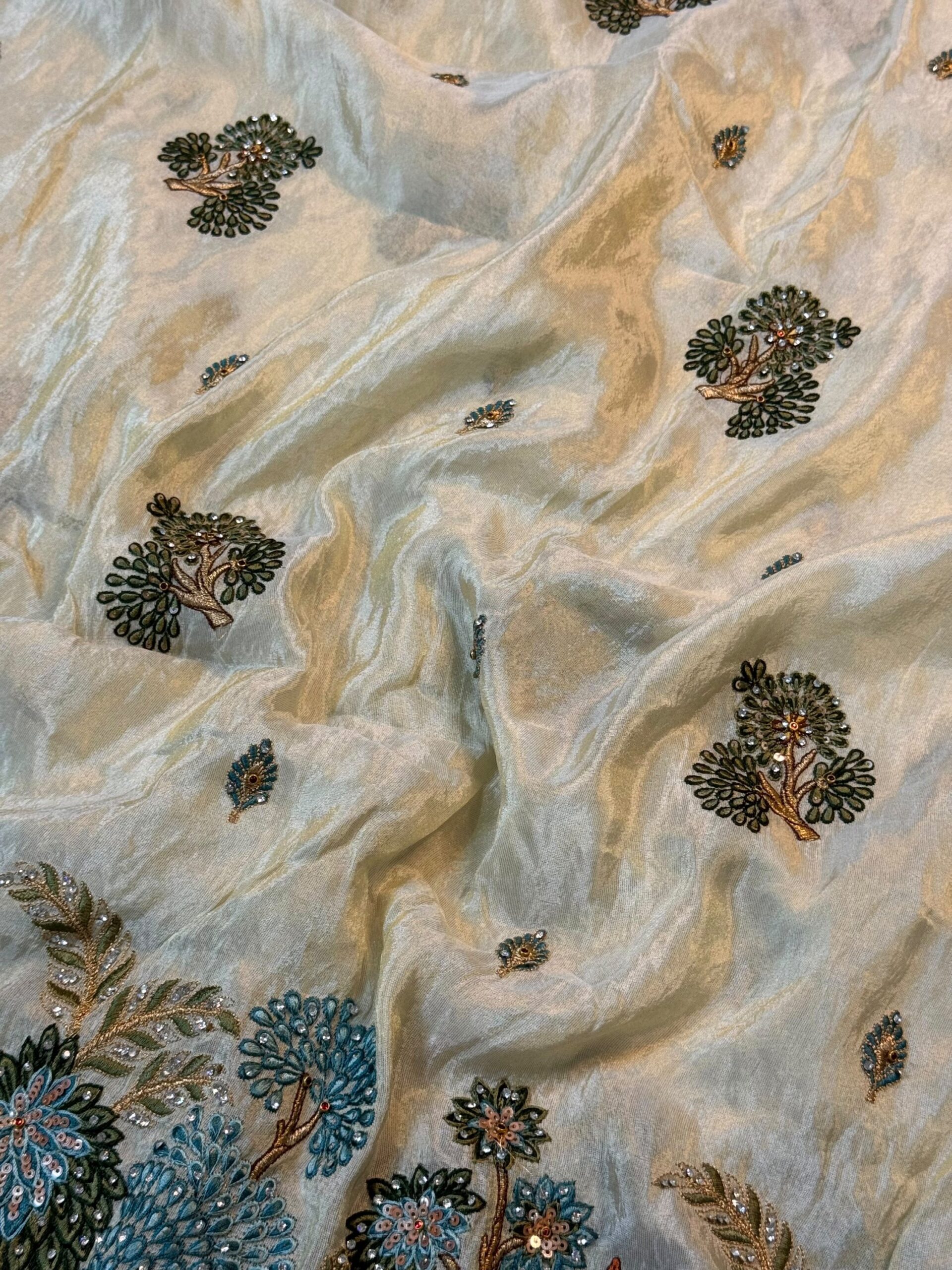 Royal Heritage Silk Saree with Zari, Sequins, Multi Thread Embroidery Work Saree & Stone Work with Readymade Blouse - Ivory (SC84111) - Image 5