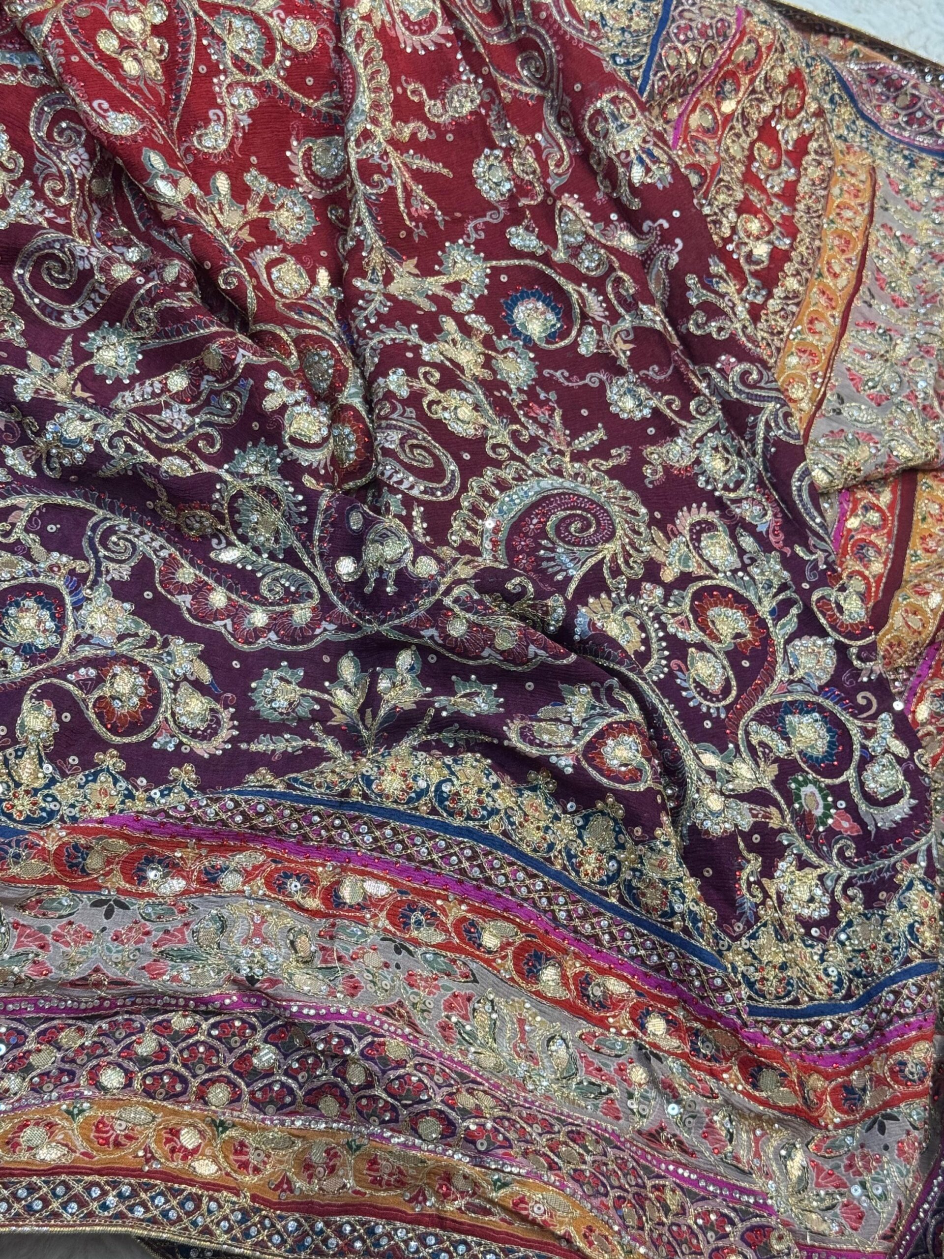 Royal Heritage Ombre Gota Embroidered Crepe Saree with Zari, Sequins, Stone Work with Readymade Blouse (SC13111) - Image 6