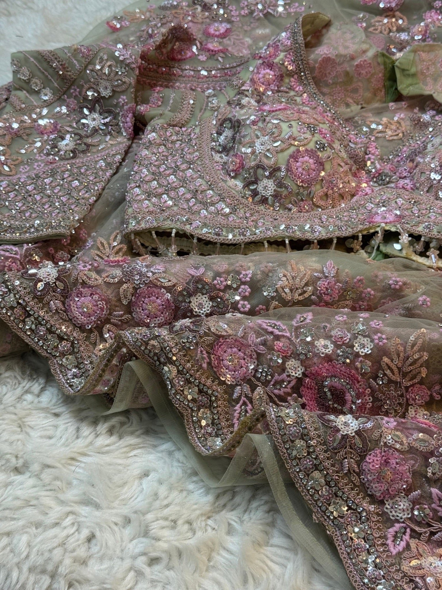 Luxury Designer Soft Net Saree with Pearl, Sequins, Cutdana Beads & Multi Thread Embroidery Work with Readymade Blouse - Pistachio Pearl (SC51112) - Image 3