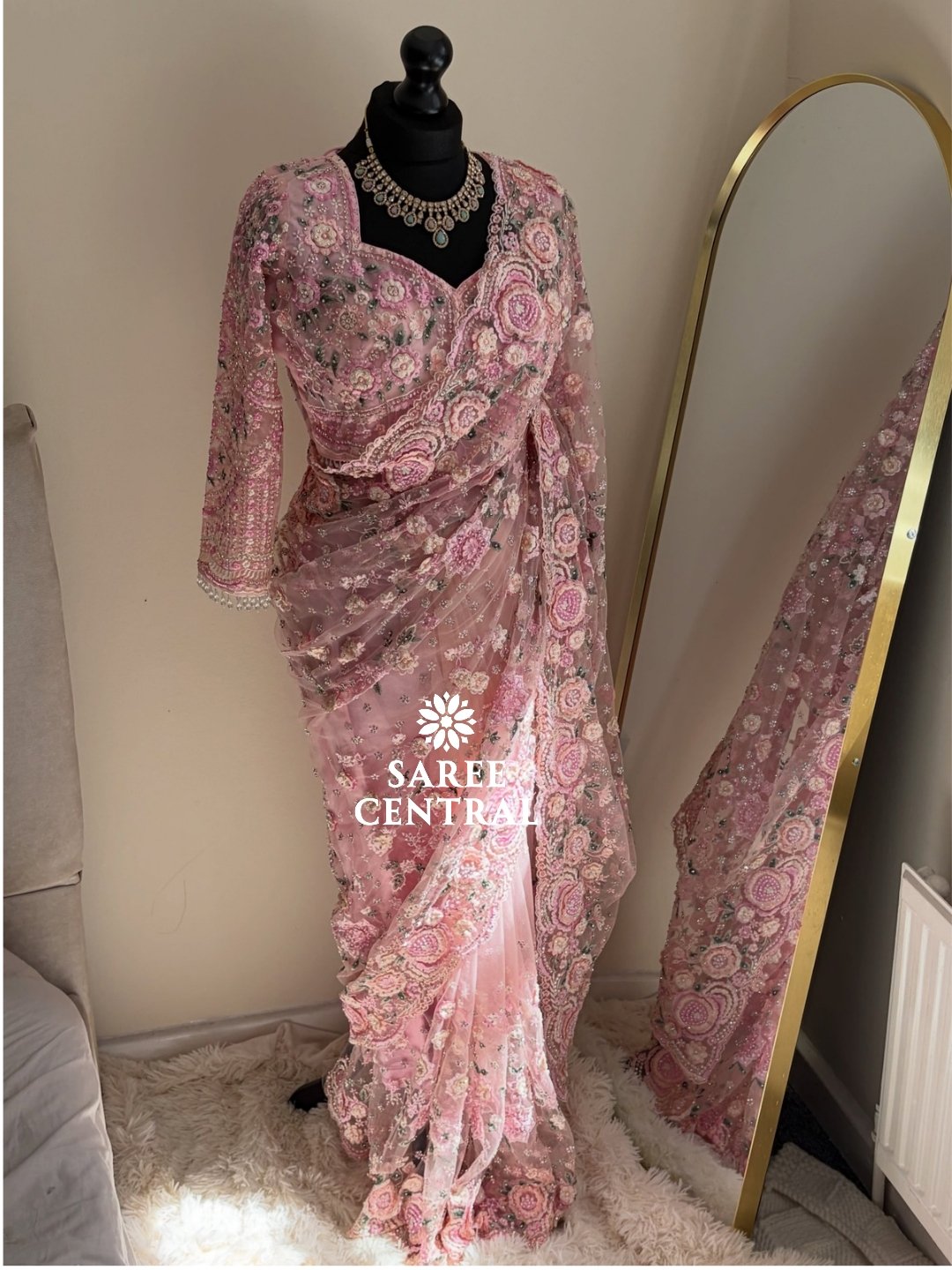 Ultra Luxury Celebrity Designers Inspired 3D Floral Net Saree with Readymade Blouse - Pink (SC47213)