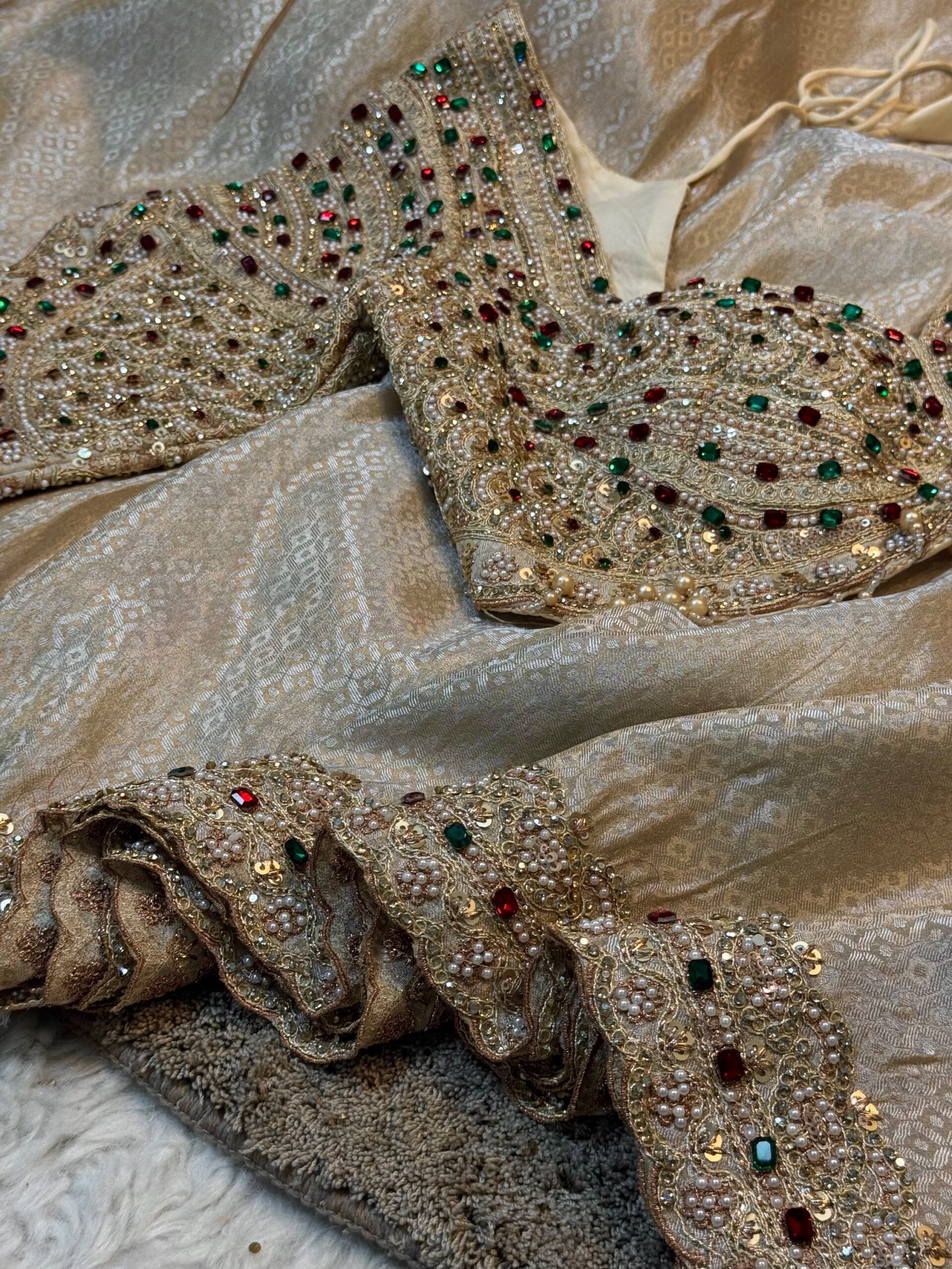 Luxury Jacquard Silk Saree with Multicolour Handcrafted Pearl, Zari & Stone Work with Readymade Blouse - Champagne Gold (SC51115) - Image 5